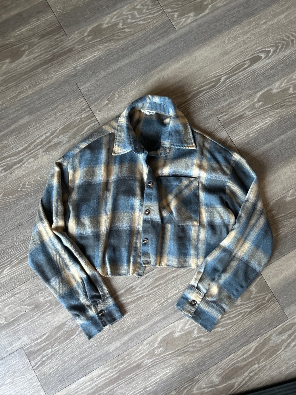 Mimosa medium cropped flannel tan and blue